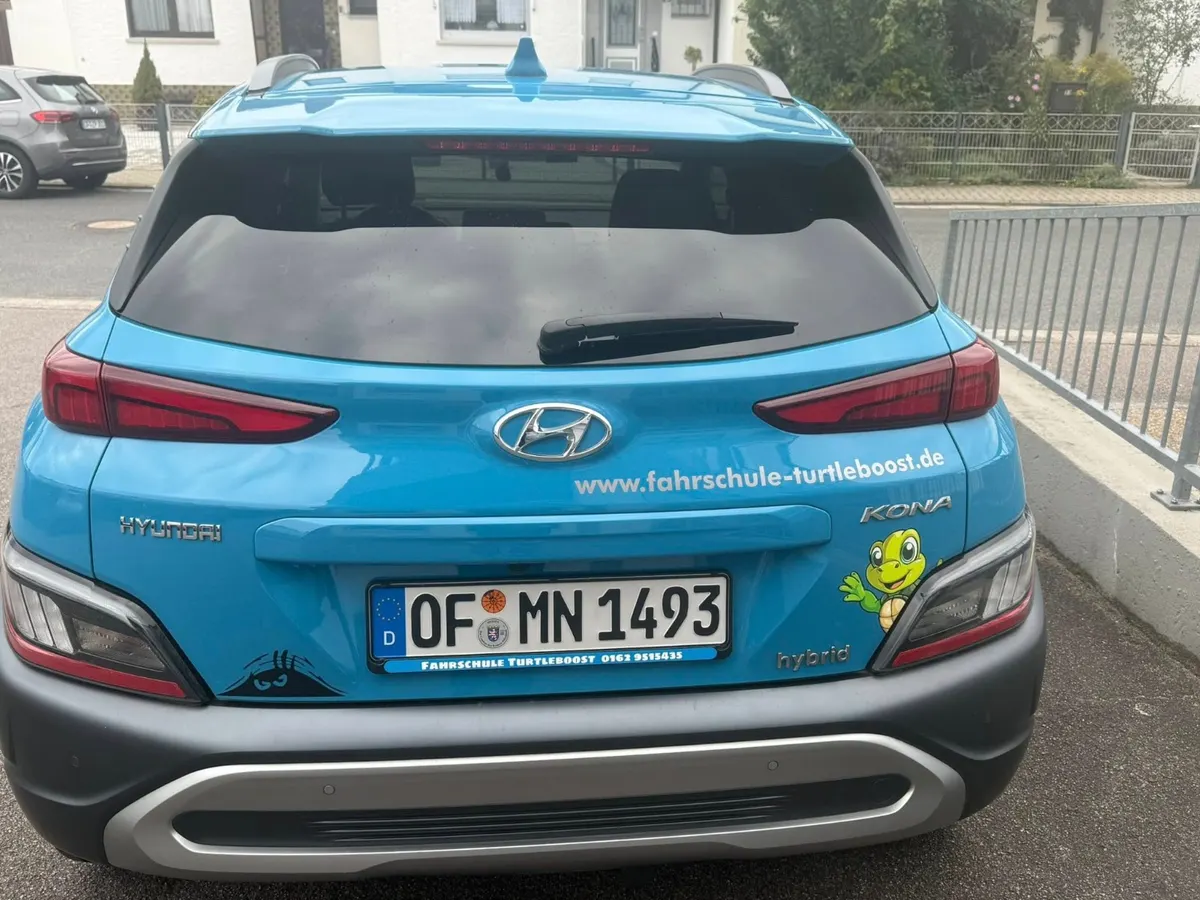 Fahrschulauto für die Ausbildung bei turtleboost
